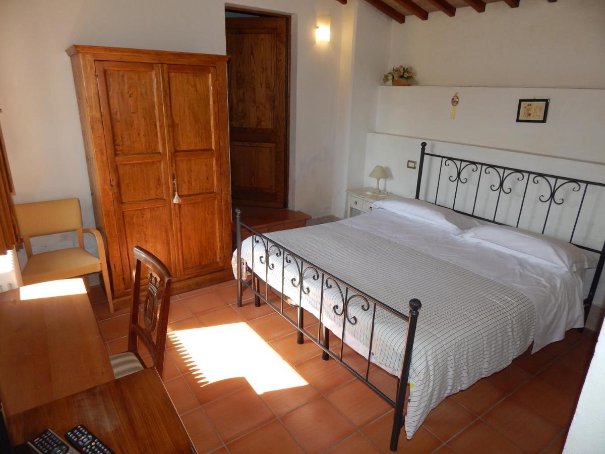 Fullino Nero Rta - Residenza Turistico Alberghiera Sienne Extérieur photo