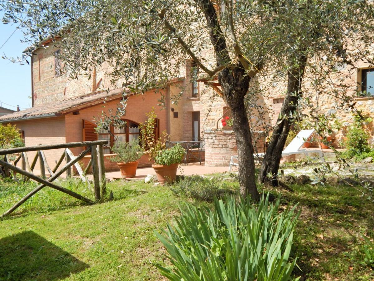 Fullino Nero Rta - Residenza Turistico Alberghiera Sienne Extérieur photo