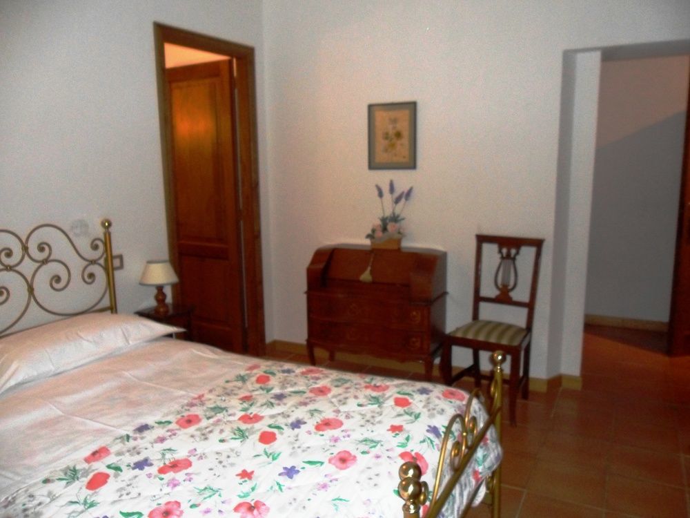 Fullino Nero Rta - Residenza Turistico Alberghiera Sienne Extérieur photo
