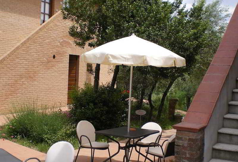 Fullino Nero Rta - Residenza Turistico Alberghiera Sienne Extérieur photo