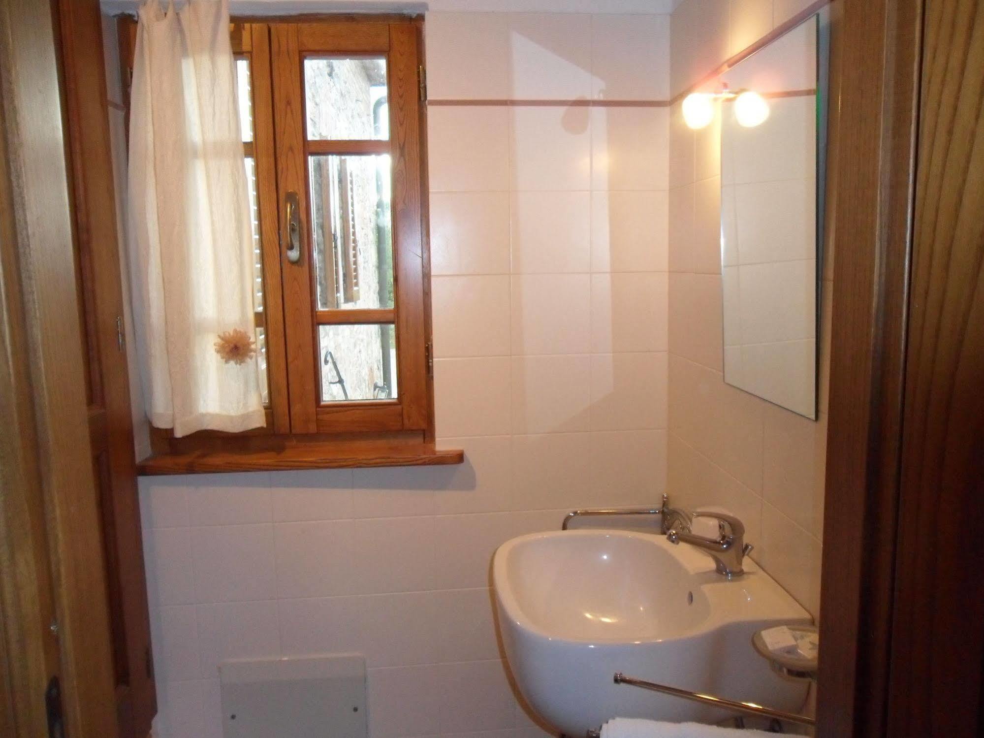 Fullino Nero Rta - Residenza Turistico Alberghiera Sienne Extérieur photo