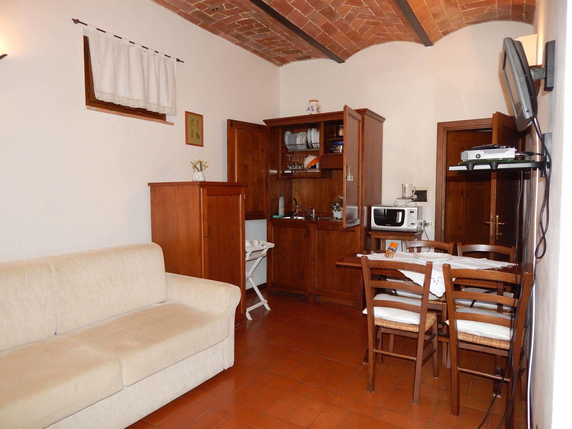 Fullino Nero Rta - Residenza Turistico Alberghiera Sienne Extérieur photo