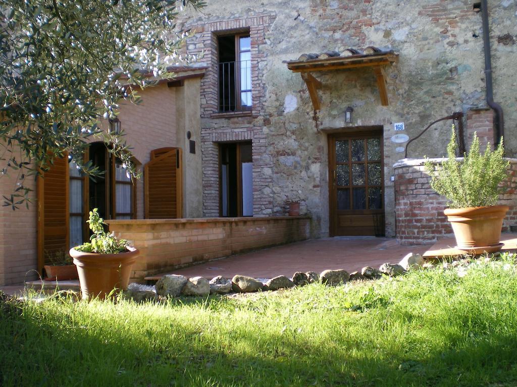 Fullino Nero Rta - Residenza Turistico Alberghiera Sienne Extérieur photo