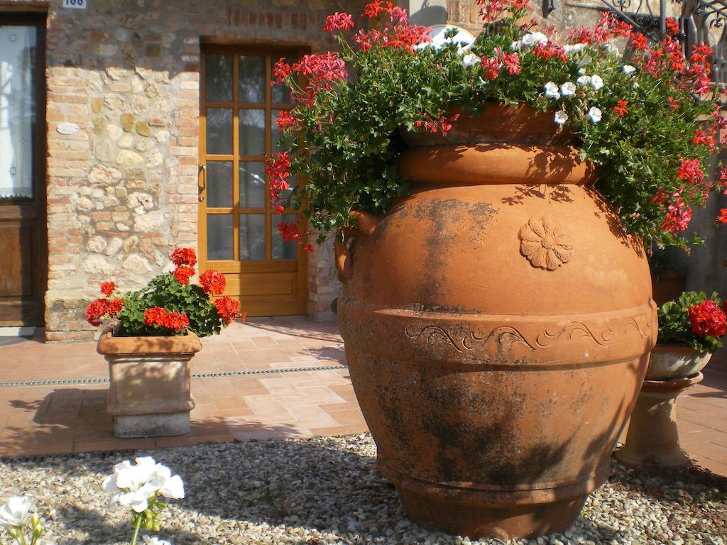 Fullino Nero Rta - Residenza Turistico Alberghiera Sienne Extérieur photo