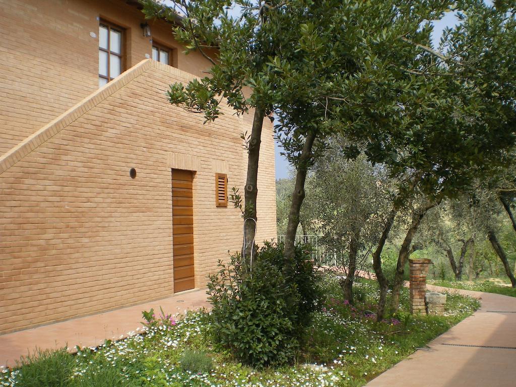 Fullino Nero Rta - Residenza Turistico Alberghiera Sienne Extérieur photo